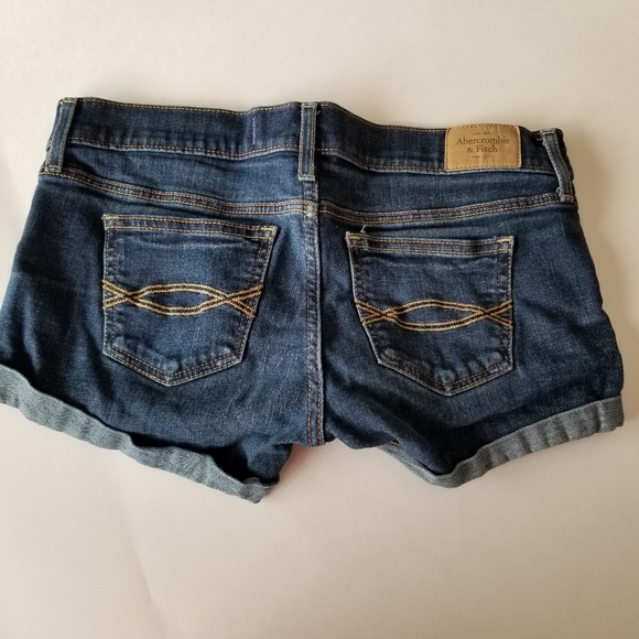 ABERCROMBIE &FITCH  SIZE 4 JEAN SHORTS - Picture 6 of 7